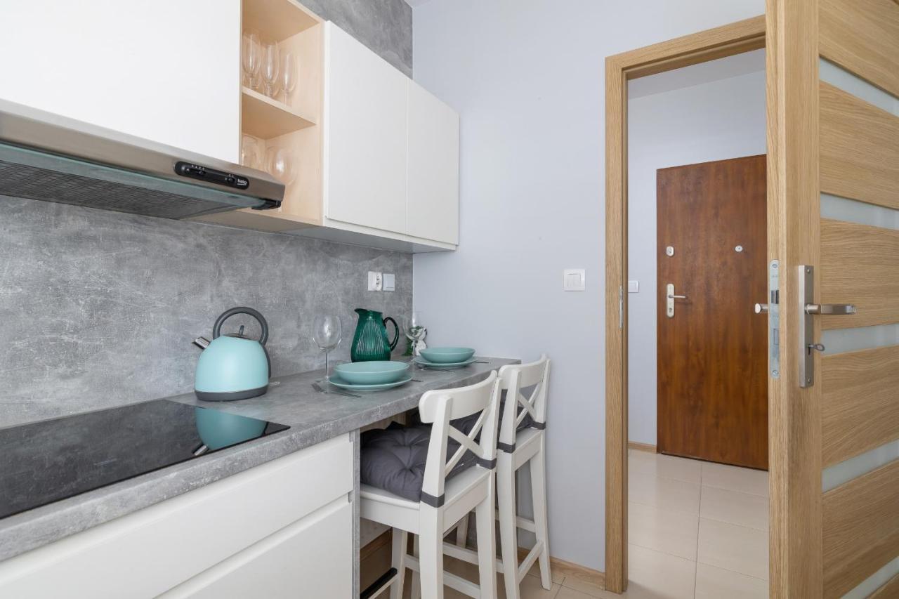 Osiedle Avia Harmonious Apartment With Balcony & Parking Cracow By Renters Prestige Красков Екстериор снимка