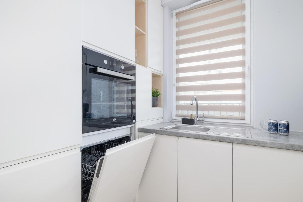 Osiedle Avia Harmonious Apartment With Balcony & Parking Cracow By Renters Prestige Красков Екстериор снимка