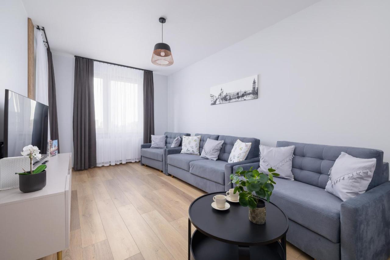 Osiedle Avia Harmonious Apartment With Balcony & Parking Cracow By Renters Prestige Красков Екстериор снимка